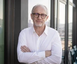 Lauréat de la médaille de l'innovation © Frédérique PLAS / LPENS / CNRS Images